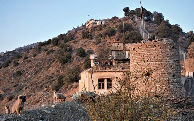 Kunar: Grenzposten an der Durand-Linie entlang der pakistanischen Grenze. Foto: Emran Feroz