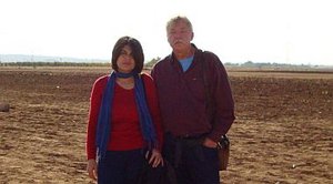 Török mit der Lyrikerin Arzu Demir aus Ankara, Initiatorin des Autorenprojekts "Soldarität mit Kobane". Fotos: Török