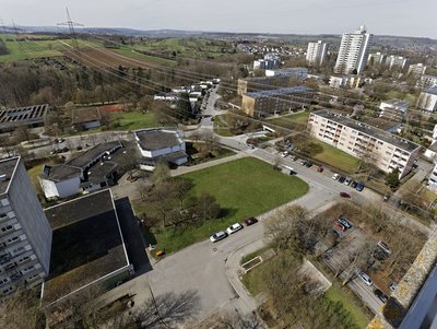 Blick auf die Nanzwiese vom Liebermannhochhaus.