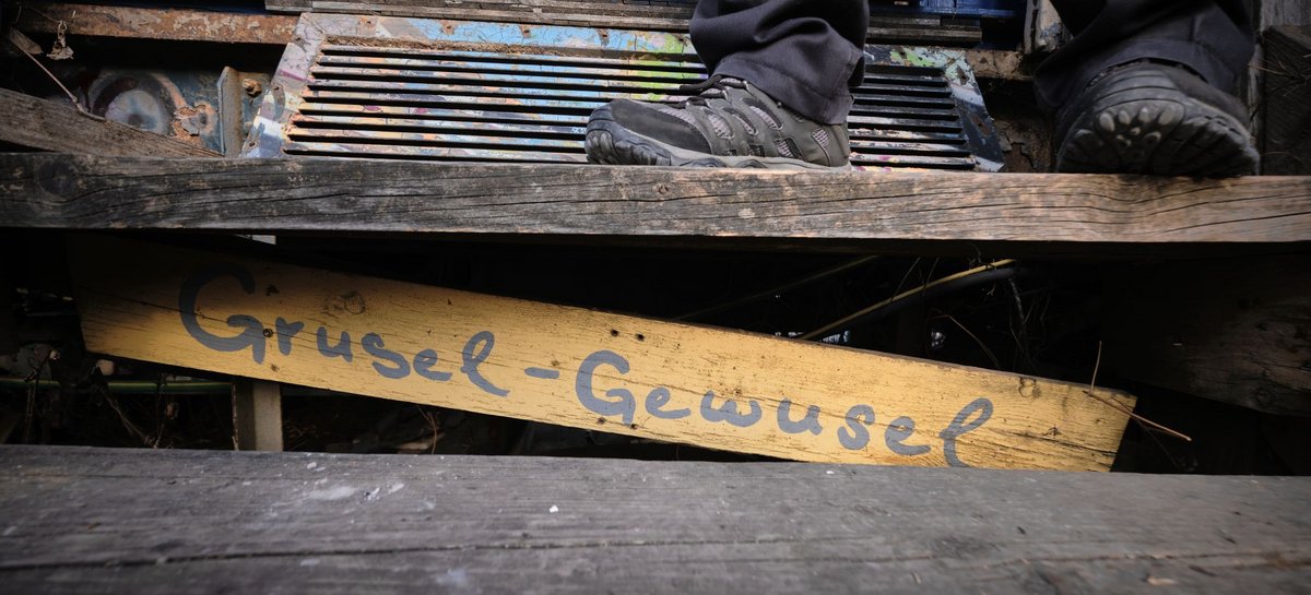 Bretter, die hier Stadt bedeuten. 