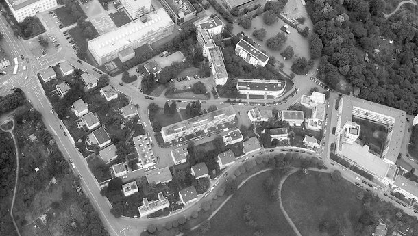 Teile der Weißenhofsiedlung, hier im Jahr 2004, sind heute Weltkulturerbe. Luftbild: wikimedia.org Teile der Weißenhofsiedlung, hier im Jahr 2004, sind heute Weltkulturerbe. Luftbild: wikimedia.org