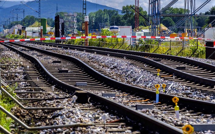 Beschädigte Gleise in Rastatt verursachten einen Gesamtschaden von etwa zwei Milliarden Euro. Foto: Joachim E. Röttgers