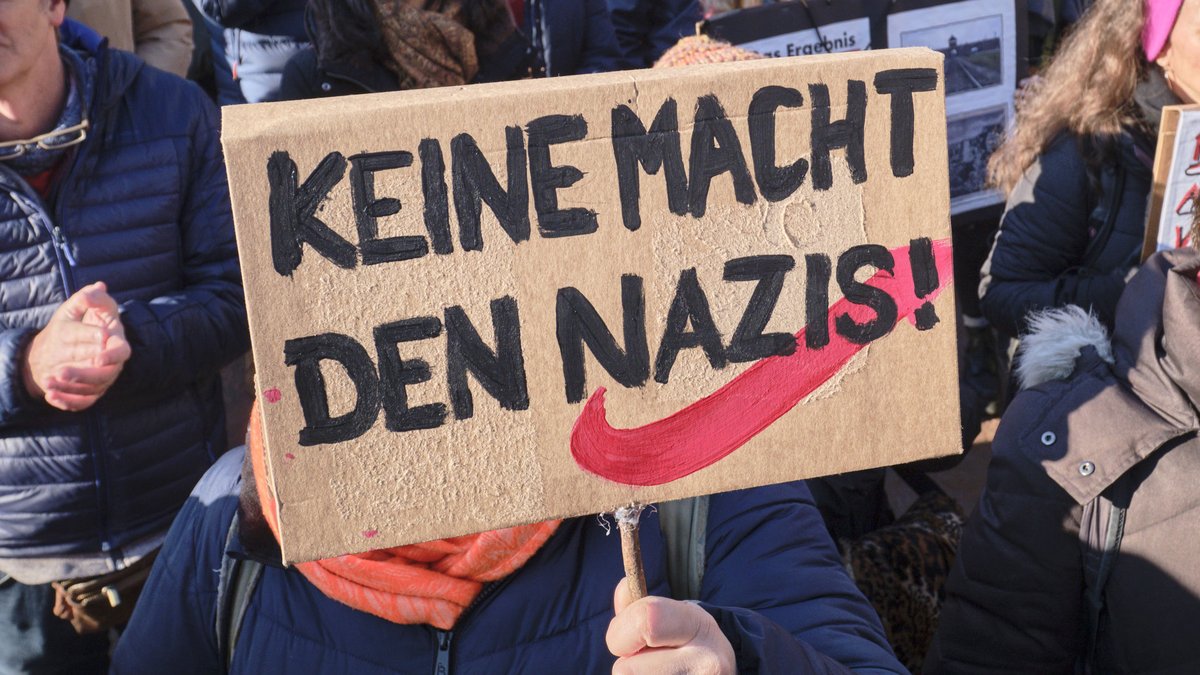 Die extreme Rechte wird stärker, ihr Kontra zu geben noch wichtiger (Symbolbild). Foto: Joachim E. Röttgers