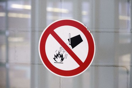 Feuerlöschen verboten? In der Eurozone über Staatsfinanzierung zu diskutieren, bleibt ein Tabu. 