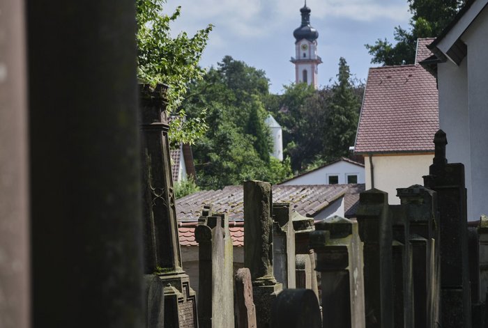 Zeuge der Geschichte: der jüdische Friedhof in Laupheim. Foto: Joachim E. Röttgers