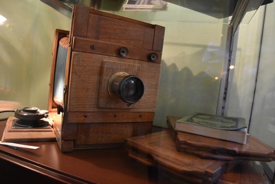 Mia Hesse-Bernoulli war Fotografin. Ihre Kamera ist heute Ausstellungsstück. Foto: Urs Oskar Keller Mia Hesse-Bernoulli war Fotografin. Ihre Kamera ist heute Ausstellungsstück. Foto: Urs Oskar Keller