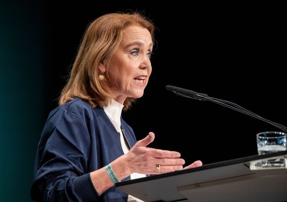 Archive sind "unverzichtbare Stützpfeiler der Demokratie", sagt Wissenschaftsministerin Petra Olschowski (Grüne). Foto: Jens Volle 