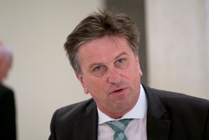 "Jeden Tag aufs Neue für mehr Toleranz und Vielfalt kämpfen" will Sozialminister Manfred Lucha. Foto: Joachim E. Röttgers 