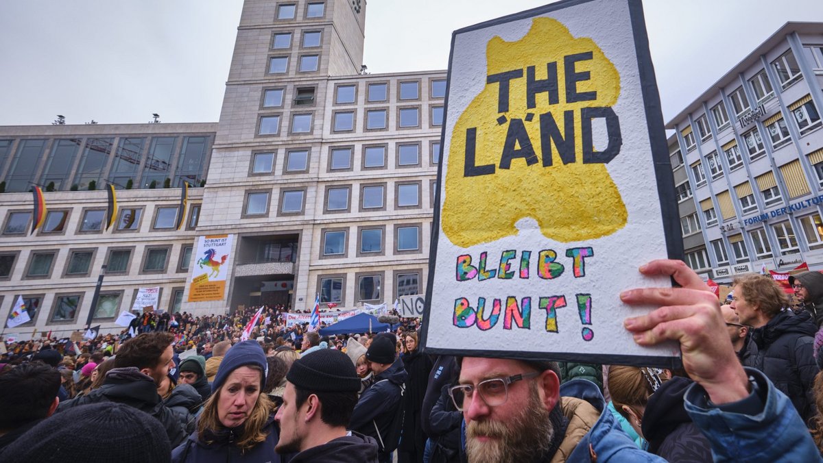 Das ganze Länd bleibt bunt, ...