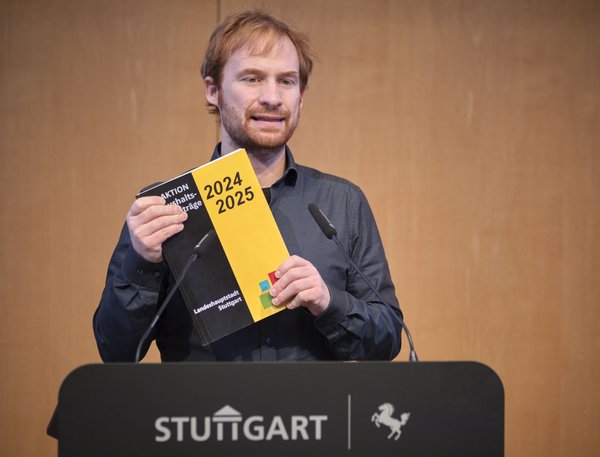 Hannes Rockenbauch (SÖS) mit Haushaltsentwurf: "So läuft es hier immer." 