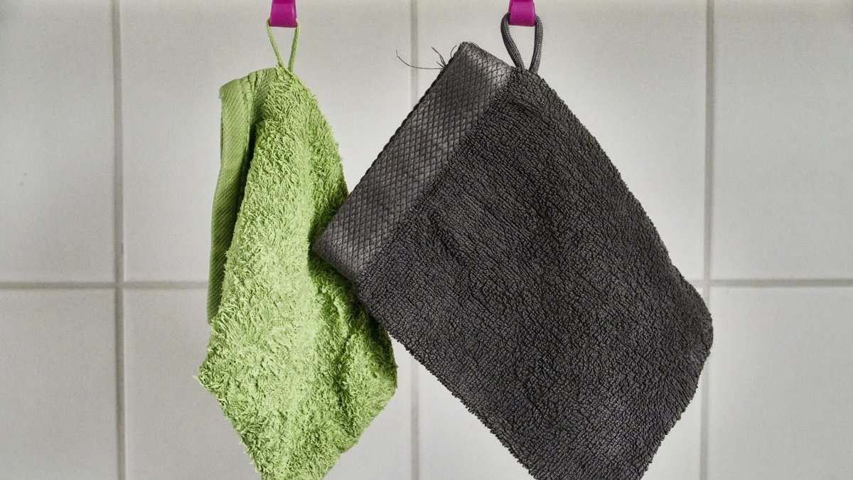 Für Aufmerksamkeit sorgte der Waschlappen des Regierungschefs – weitere "breaking News" gab es kaum. Foto: Joachim E. Röttgers Für Aufmerksamkeit sorgte der Waschlappen des Regierungschefs – weitere "breaking News" gab es kaum. Foto: Joachim E. Röttgers