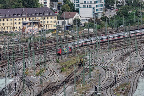 Trial & Error à la Deutsche Bahn: am 9. Oktober 2012 entgleiste der dritte IC, ein Testzug. Foto: Martin Storz