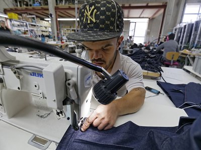 Ein halbes Jahr lang war Gino arbeitslos, bevor er bei Manomama anfing.