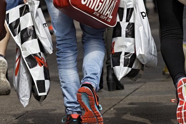Leider so gut wie unvergänglich: die noch immer allgegenwärtige Plastiktüte.