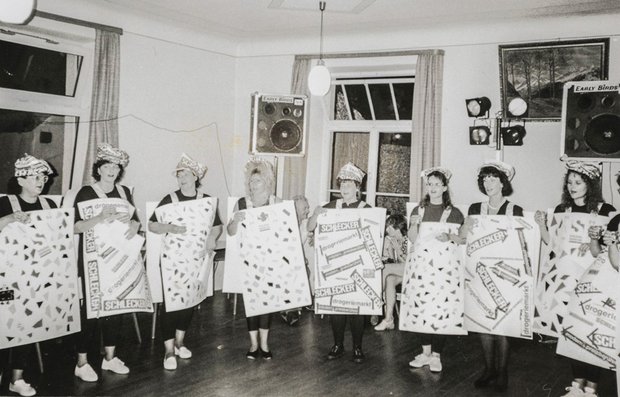 Schlecker-Frauen waren nicht immer böse auf Toni. Sie sind für ihn auch ganz heiter aufgetreten. Foto: privat