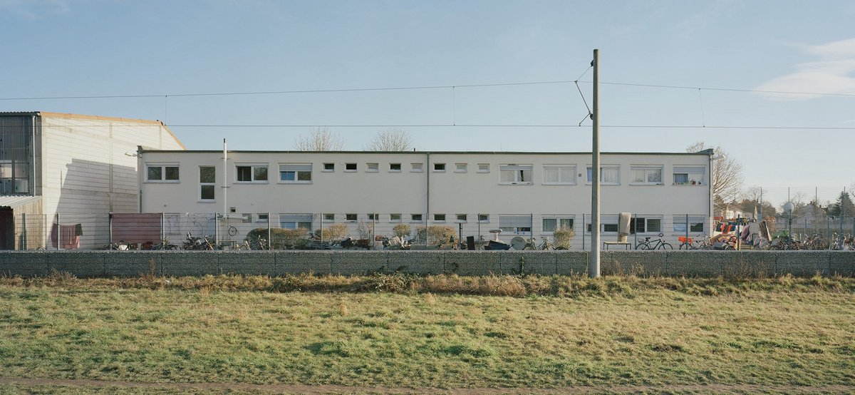 Unterkunft für Geflüchtete aus der Serie "Ich werde deutsch. Der Anfang". Foto: Maziar Moradi Unterkunft für Geflüchtete aus der Serie "Ich werde deutsch. Der Anfang". Foto: Maziar Moradi