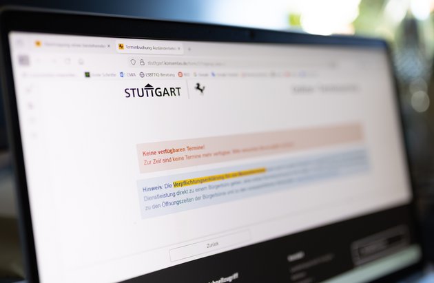 Keine Chance: Online gibt es keine Termine und das Telefon ist dauerbelegt.