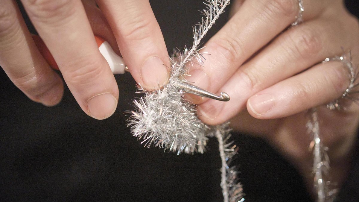 Die Weihnachtszeit mit Glitzer umgarnen.