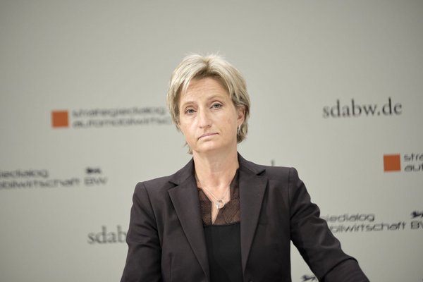 Hoffmeister-Kraut will Arbeitslose weiterhin gängeln können.