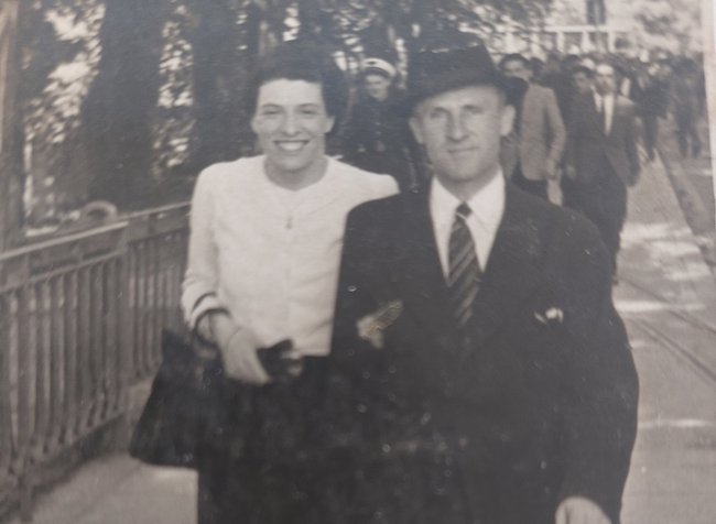 Vater und Sohn gegen die Nazis