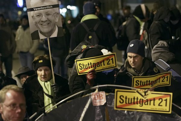 Sie wussten's schon damals: Stuttgart-21-Demonstrant:innen im Januar 2011.