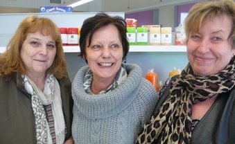 Dankbare Schlecker-Kundinnen. Und Schleckerfrauen. Foto: Joachim E. Röttgers