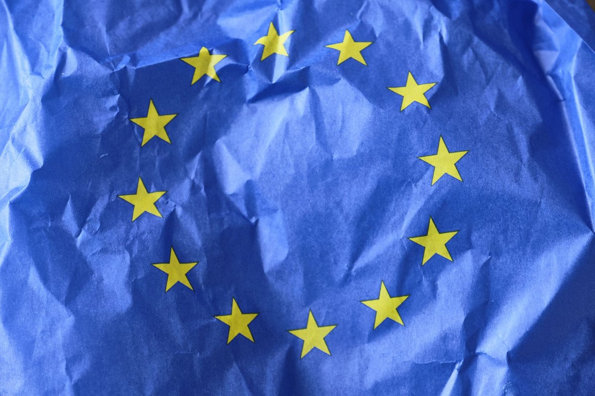 Ganz schön zerknittert: Europa hat's grade schwer. Foto: Joachim E. Röttgers Ganz schön zerknittert: Europa hat's grade schwer. Foto: Joachim E. Röttgers