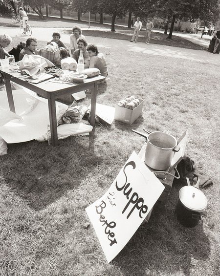 Zum Kongress ein herzliches Willkommen im Schlossgarten. Foto: Stadtarchiv Stuttgart, Kraufmann