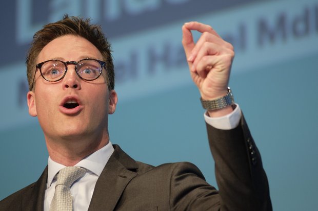 Vollmundig versprach Manuel Hagel, CDU-Fraktionsvorsitzender, ein Bildungs-Update, damit "unsere Kinder die besten Chancen haben".