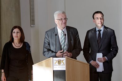 Kretschmann mit Öney und Schmid auf dem Flüchtlingsgipfel im Juli 2015.