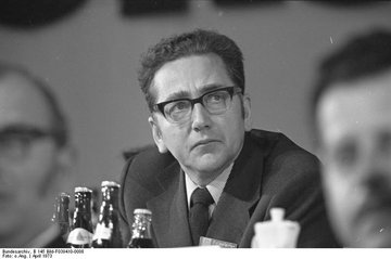 Eppler 1973 auf dem Bundesparteitag in Hannover.