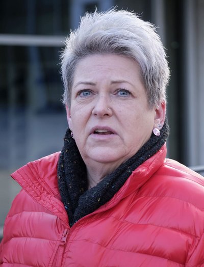 Petra Solenne schafft bei TKE und ist IG-Metall-Vertrauensfrau. 