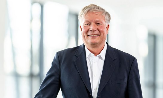 Peter Heydecker, Vorstand für Nachhaltige Erzeugungsinfrastruktur, verteidigt den Kauf von LNG aus den Vereinigten Arabischen Emiraten. Foto: Uli Deck/EnBW