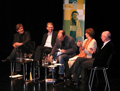 Streitgespräch übers Zeitungsmachen: Wilfried Voigt von "Sonntag Aktuell" gegen Joachim Dorfs (StZ). Foto: Böll-Stiftung