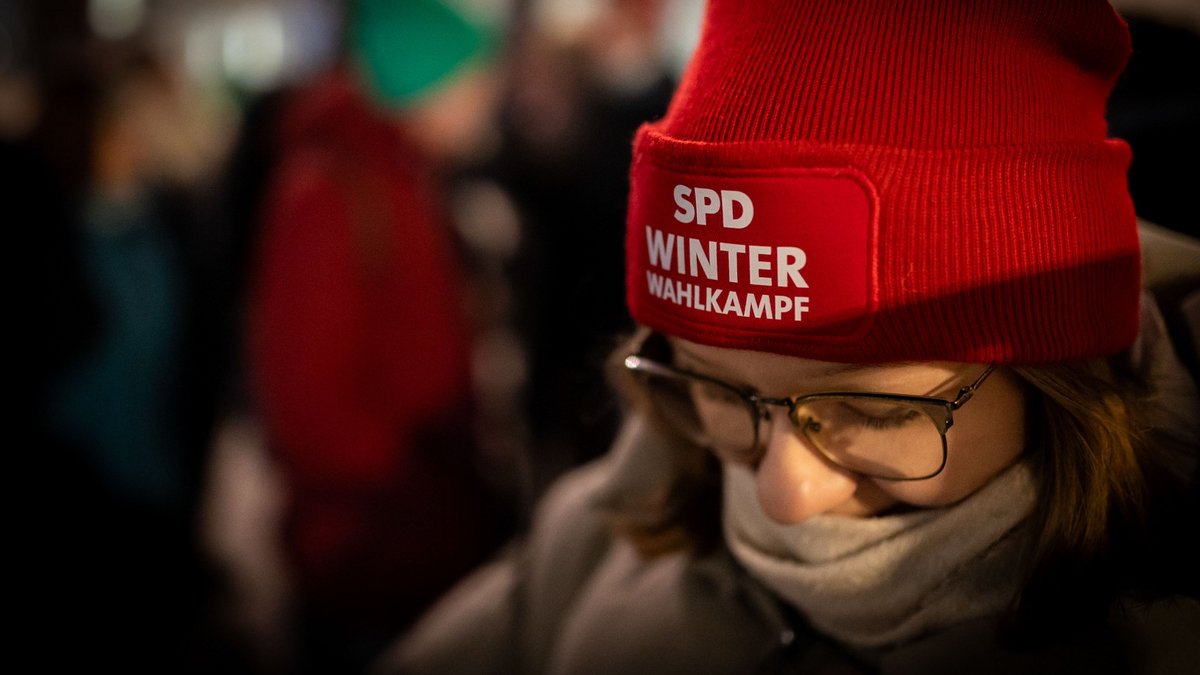 Wahlkampf in der Kälte – und was ist nach der Bundestagswahl? Fotos: Julian Rettig 
