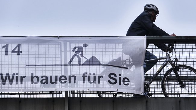... und nicht für Fußgänger und Radfahrer. ... und nicht für Fußgänger und Radfahrer.