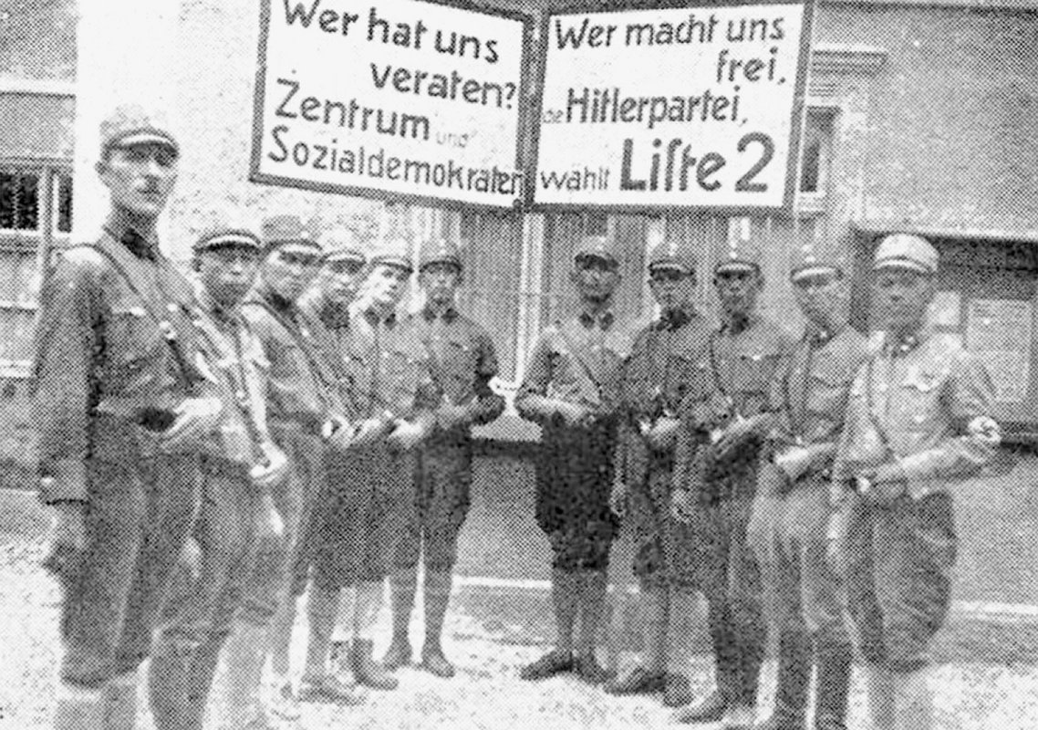 1932: Den Feind schon früh im Blick. Ehinger SA im Wahlkampf.