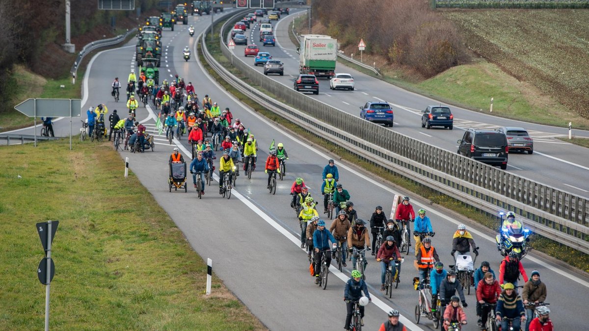 Gell, da guggsch – prompt bildet sich beim Gegenverkehr ein Stau.