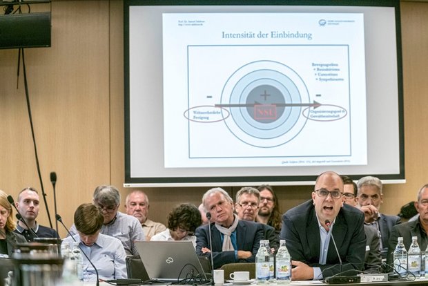 Der Sachverständige Samuel Salzborn.