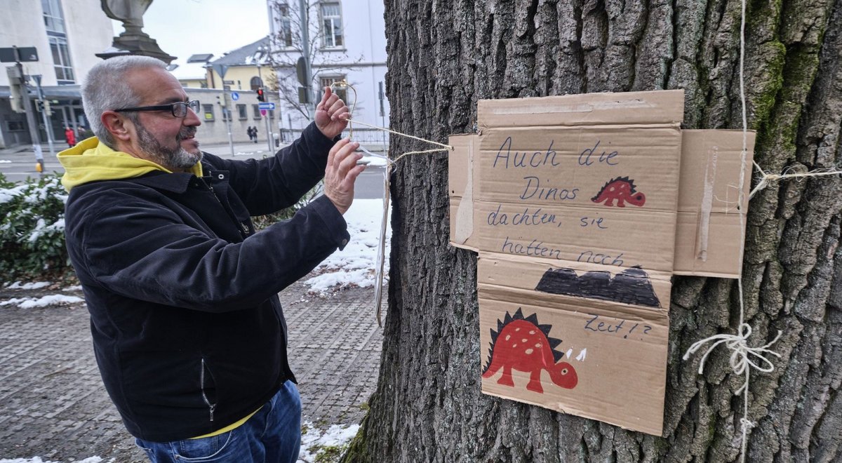 Selbst die Linke, hier Kreisrat Lars Raible, wird hier wahrgenommen.