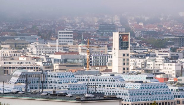 Wer zahlt, bestimmt: das neue Dorotheen-Quartier vor dem Stuttgarter Rathausturm.