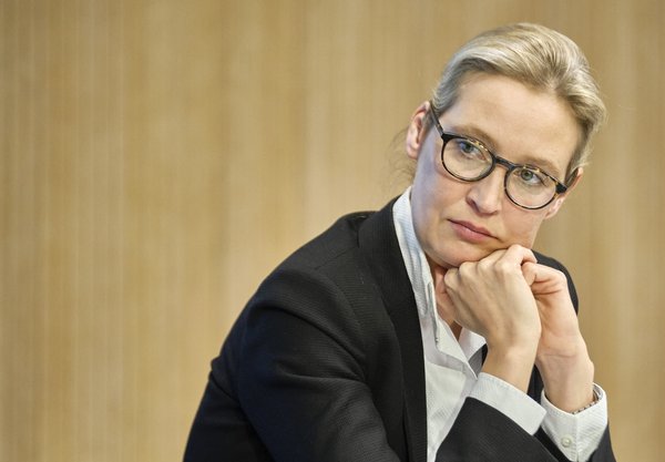 AfD-Kanzlerkandidatin Alice Weidel würde Windräder gerne niederreißen, sobald ihre Partei in Berlin "am Ruder" ist. Foto: Joachim E. Röttgers AfD-Kanzlerkandidatin Alice Weidel würde Windräder gerne niederreißen, sobald ihre Partei in Berlin "am Ruder" ist. Foto: Joachim E. Röttgers
