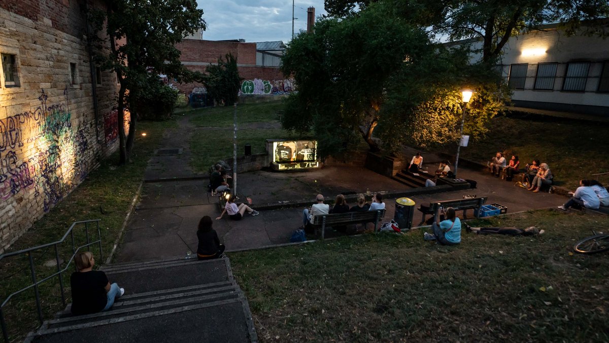 Orakelabend am Veielbrunnen.