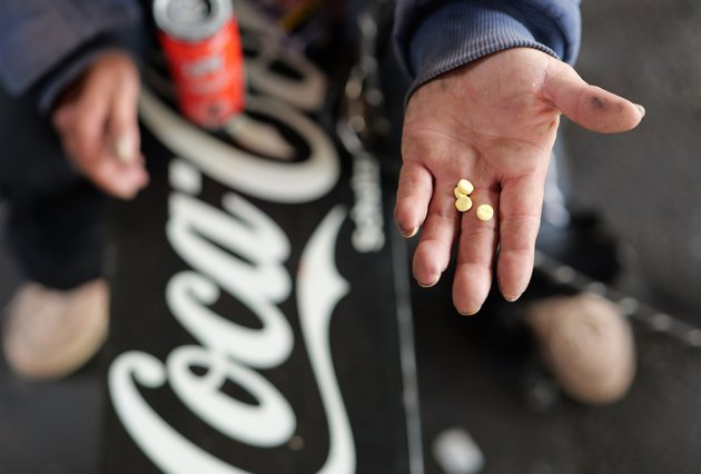 In Podcast-Folge eins erzählt Angie von ihrer Drogengeschichte. Foto: Uwe Kassai