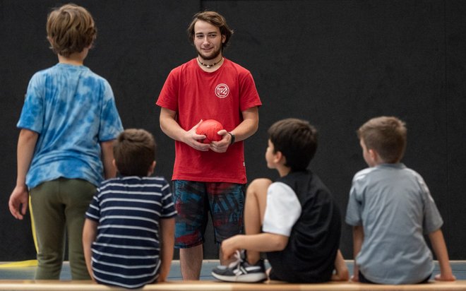 Kinderturntrainer Walter Kurrle.