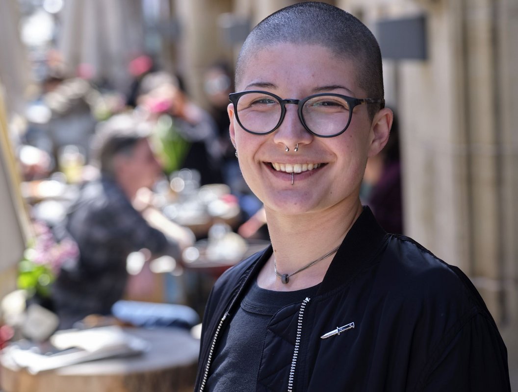 Kein Raum für rechtes Gedankengut: Philosophiestudentin Celine Klotz gibt Nachhilfe in Widerrede. Fotos: Joachim E. Röttgers