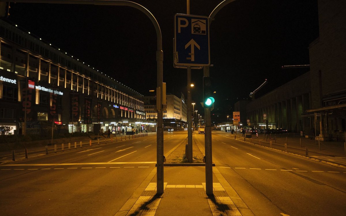 Sieht noch seltsamer aus: Stuttgart ohne Autos. 