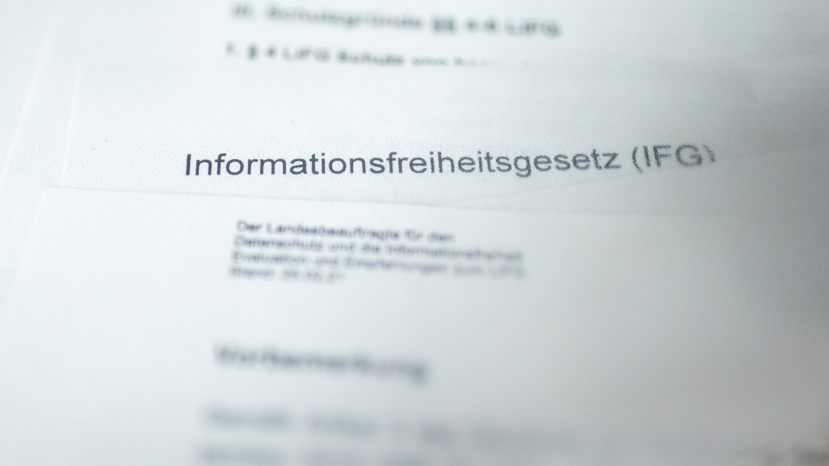 Andere sind weiter – Baden-Württembergs Informationsfreiheitsgesetz lag schon 2015 hinter den bundesweiten Standards. Foto: Julian Rettig