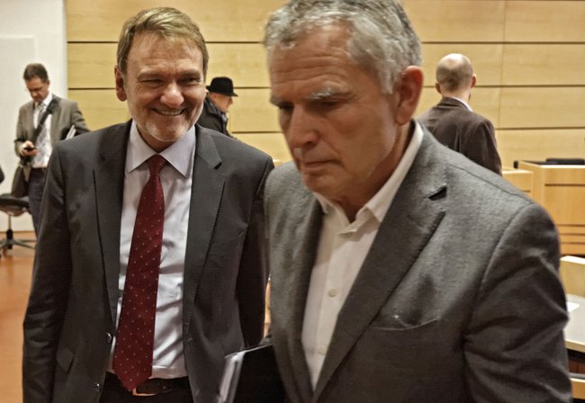 Bahn-Infrastrukturchef Volker Kefer (links) mit S-21-Projektsprecher Wolfgang Dietrich im November 2013.