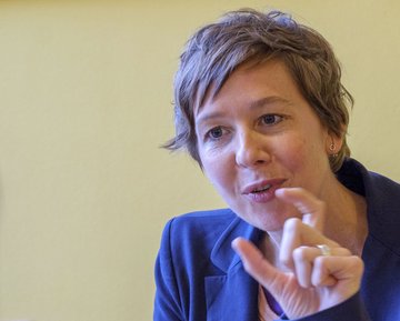 "Ökonomische Abhängigkeit und romantisches Liebeskonzept sind verdammt gefährlich."